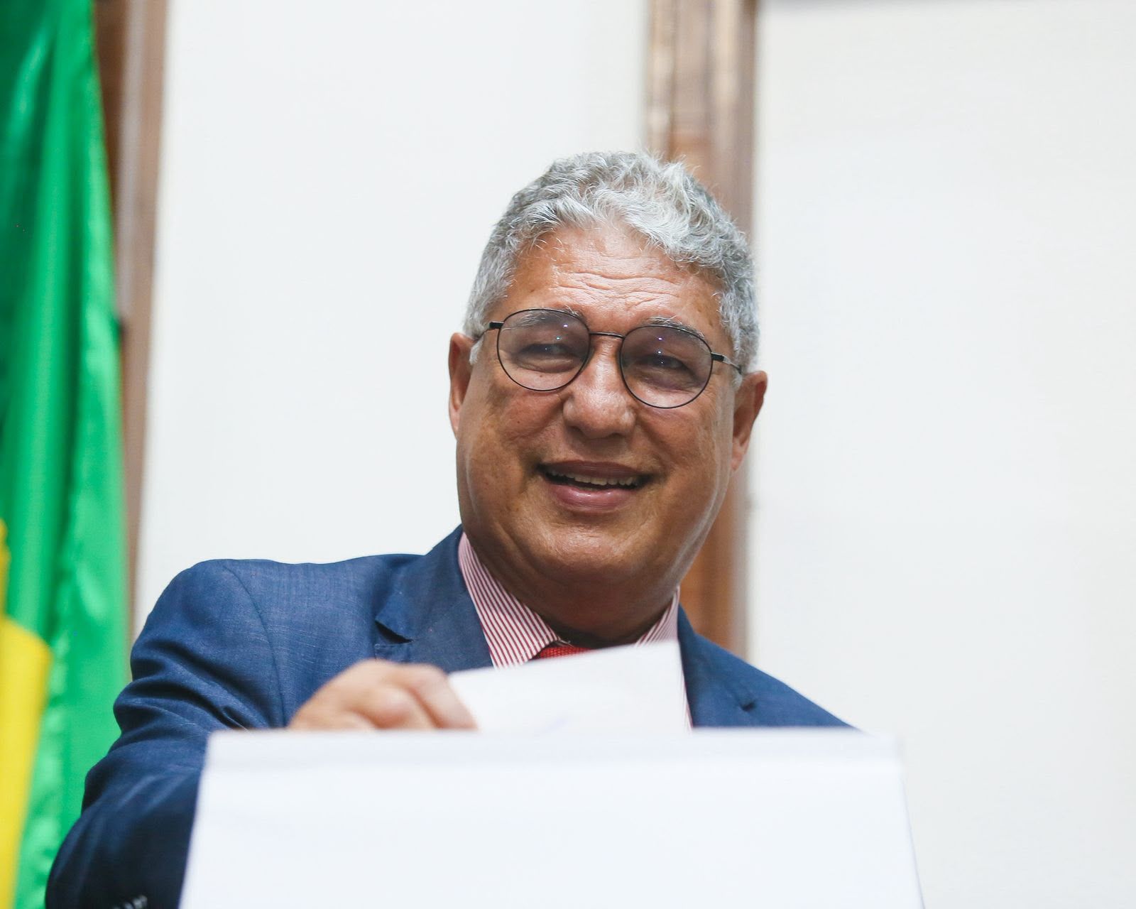 Rosemberg critica torcida de ACM Neto contra a Bahia diante do avanço da Ponte Salvador-Itaparica